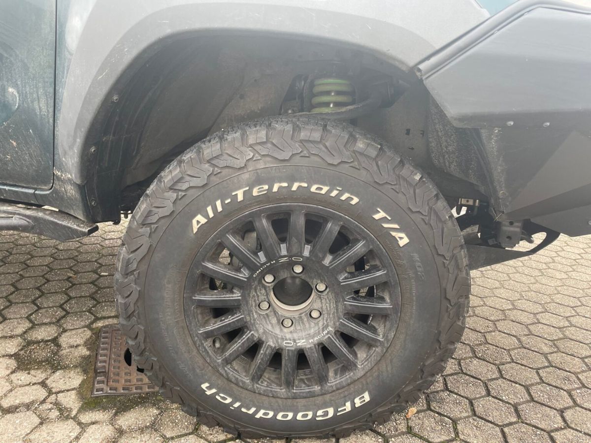 Offroad-Reifen und Felgen