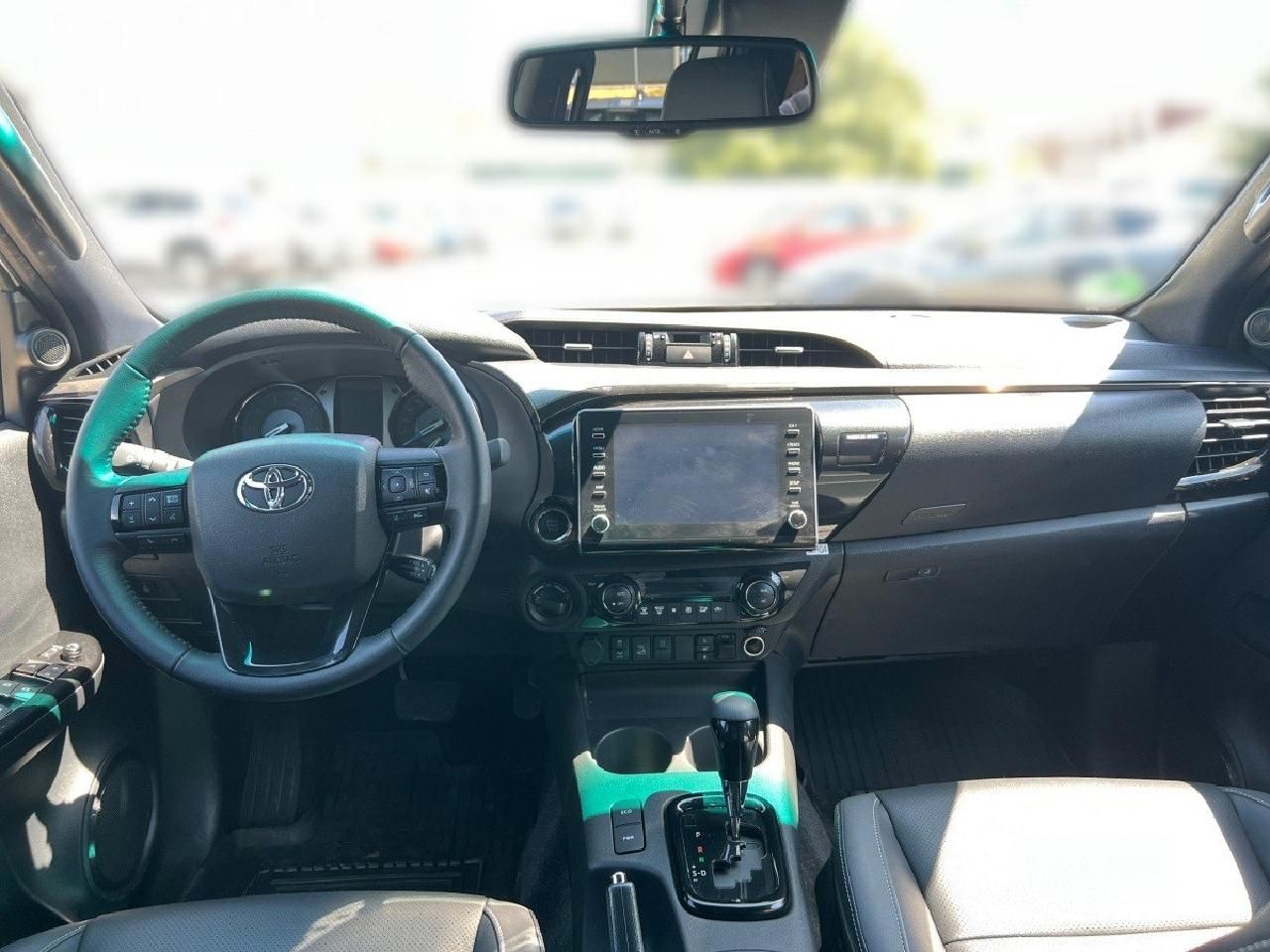 Fahrzeugabbildung Toyota Hilux Double Cab Style 4x4