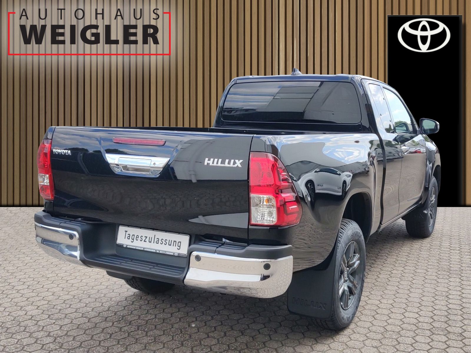 Fahrzeugabbildung Toyota Hilux Extra Cab 2.4 Comfort 4x4 Automatik