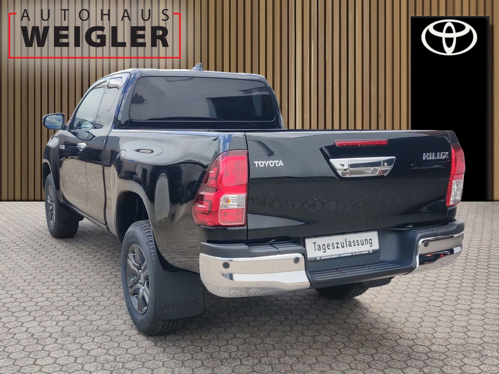 Fahrzeugabbildung Toyota Hilux Extra Cab 2.4 Comfort 4x4 Automatik
