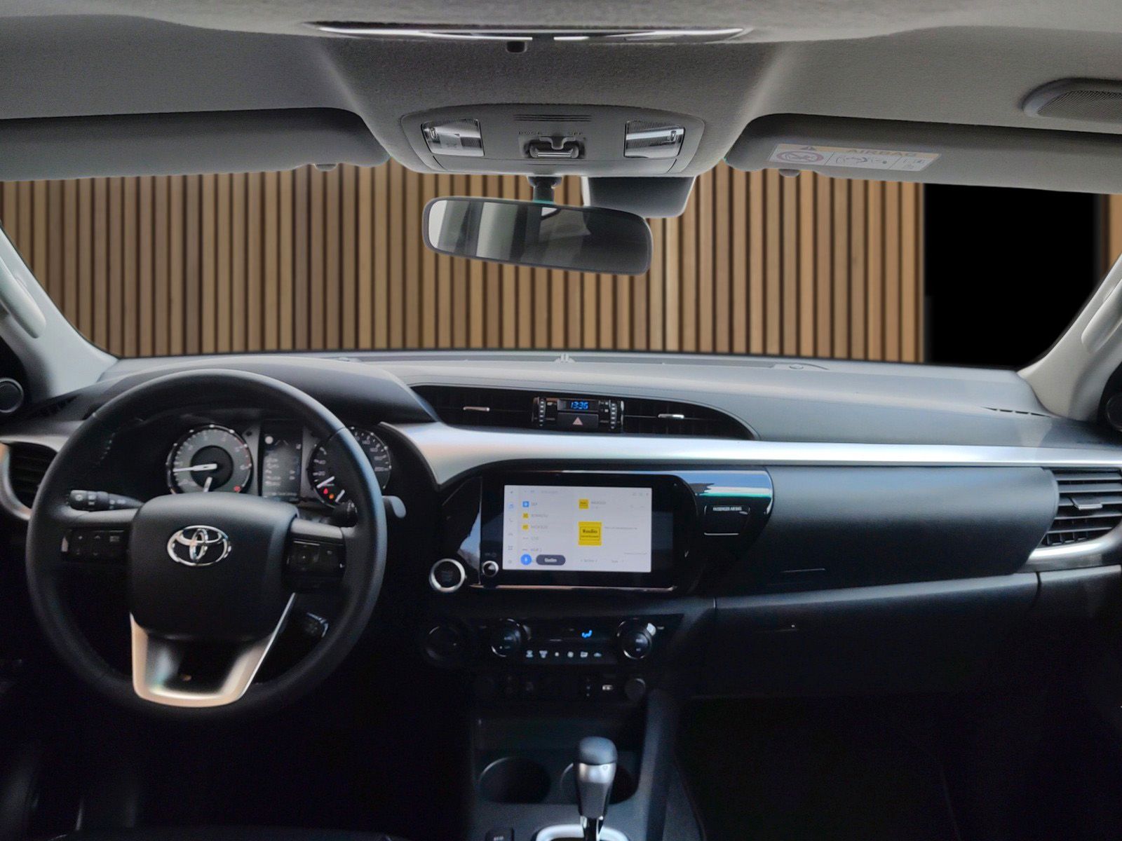 Fahrzeugabbildung Toyota Hilux Extra Cab 2.4 Comfort 4x4 Automatik