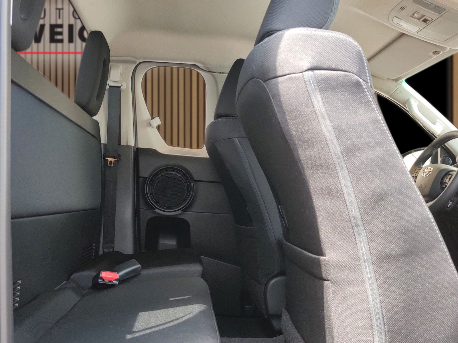 Fahrzeugabbildung Toyota Hilux Extra Cab 2.4 Comfort 4x4 Automatik
