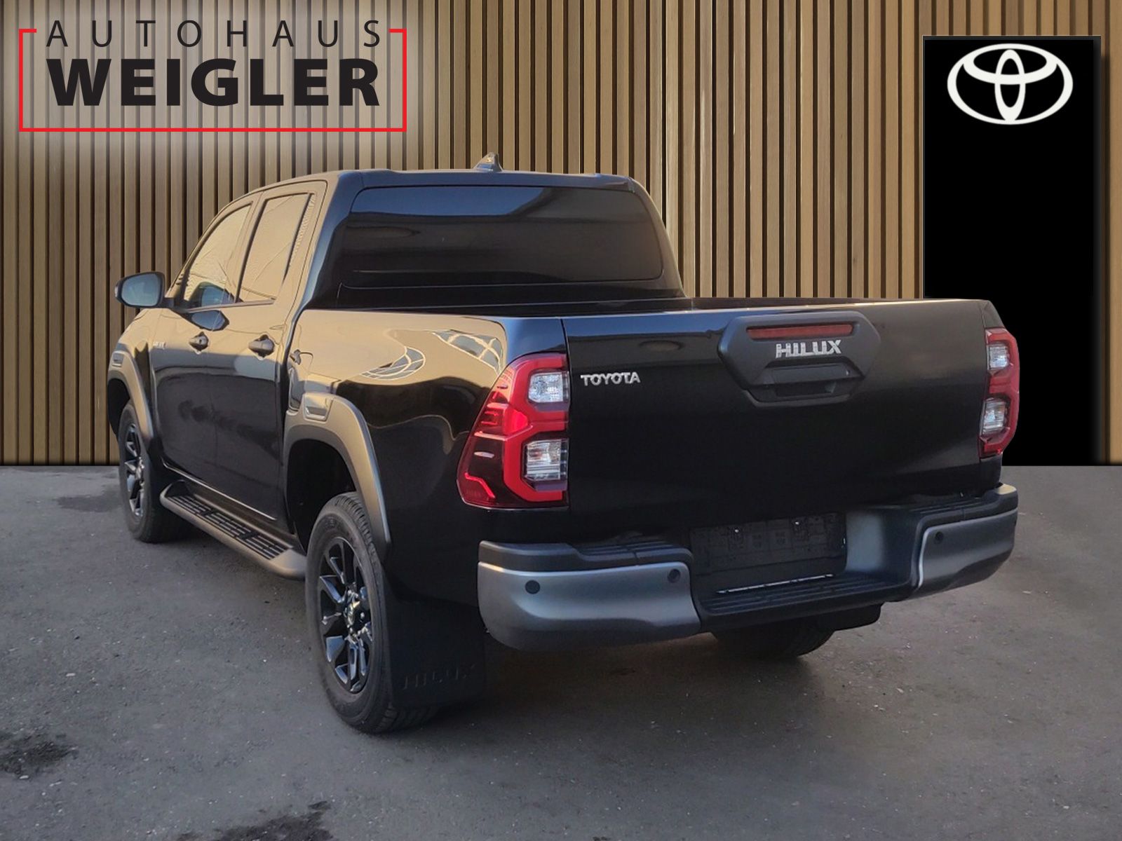 Fahrzeugabbildung Toyota Hilux Double Cab 2.8 Aut. Invincible Kein-EU-Fzg