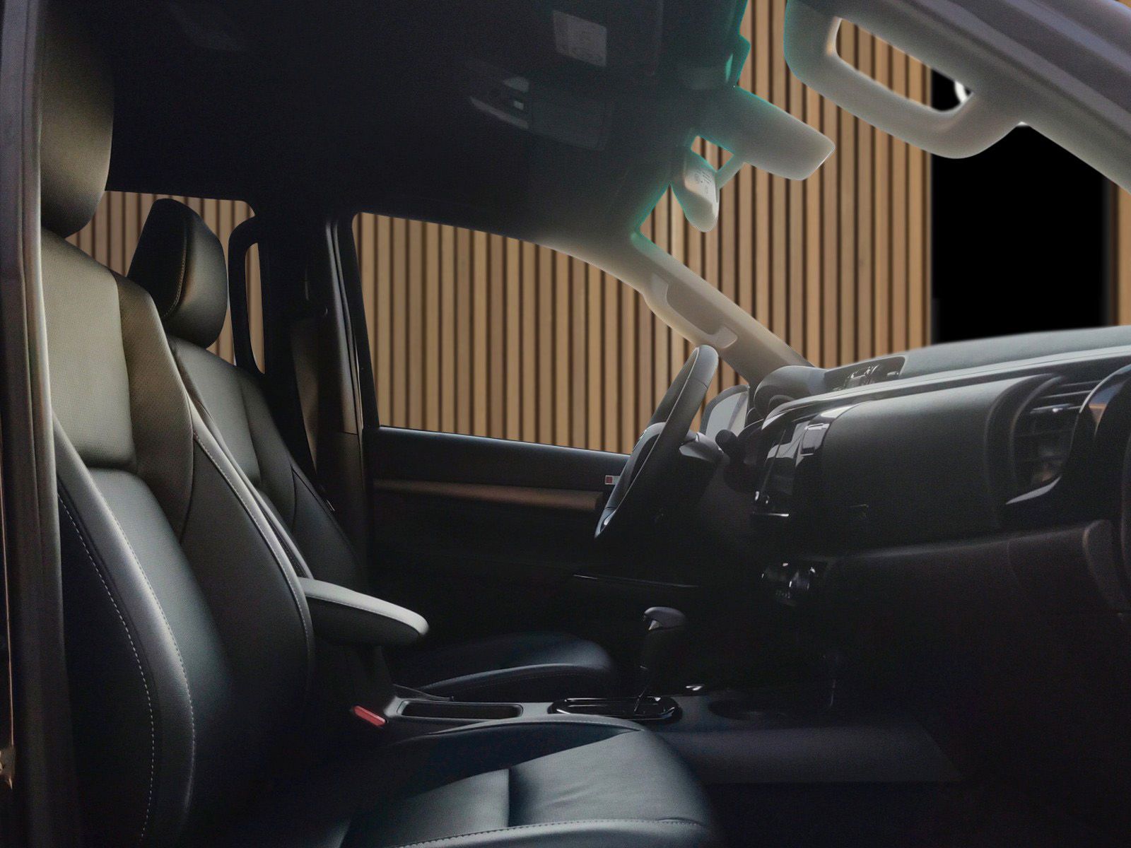 Fahrzeugabbildung Toyota Hilux Double Cab 2.8 Aut. Invincible Kein-EU-Fzg