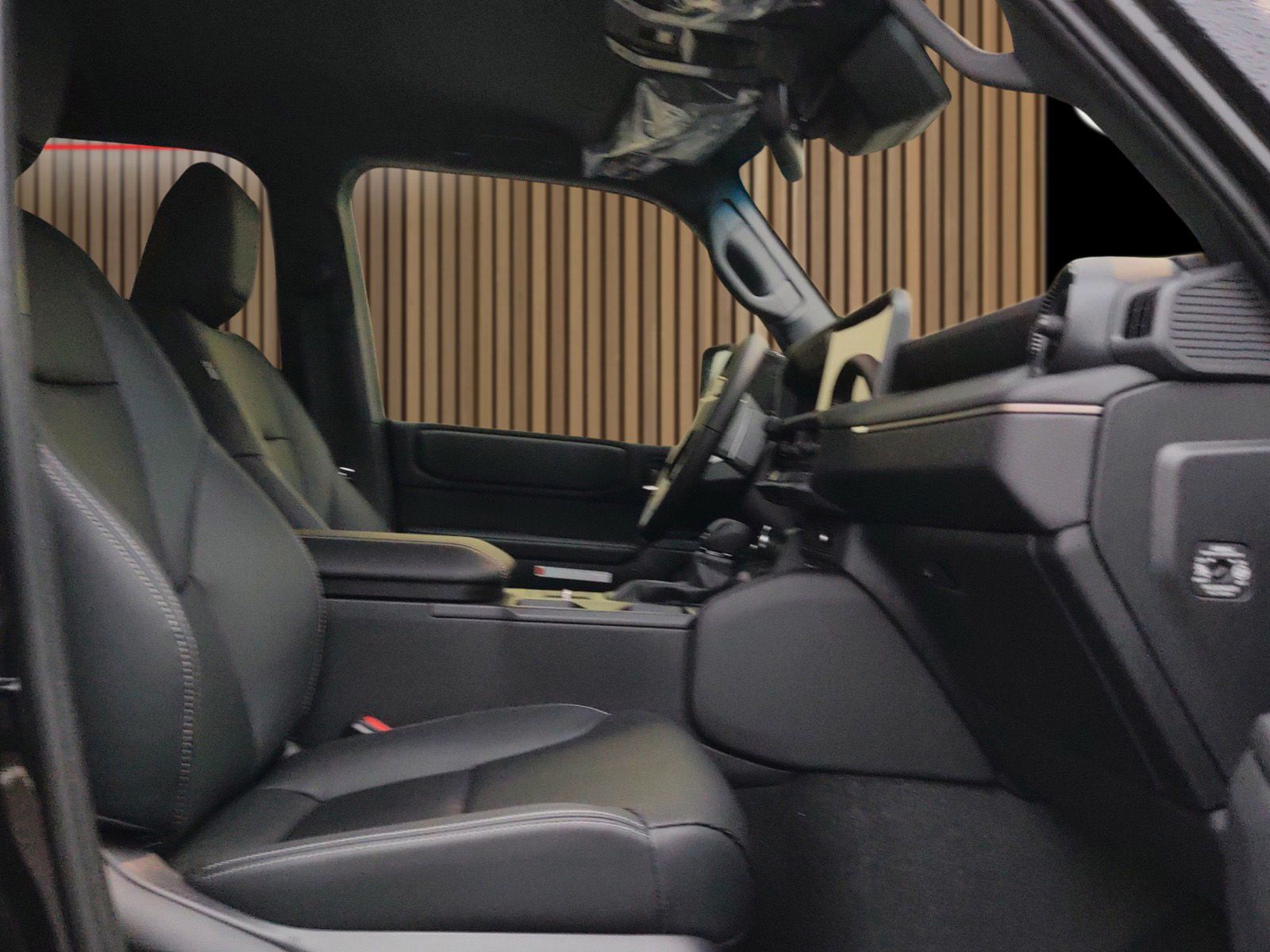 Fahrzeugabbildung Toyota Land Cruiser 2,8 D-4D 151 kW Executive Mild Hy