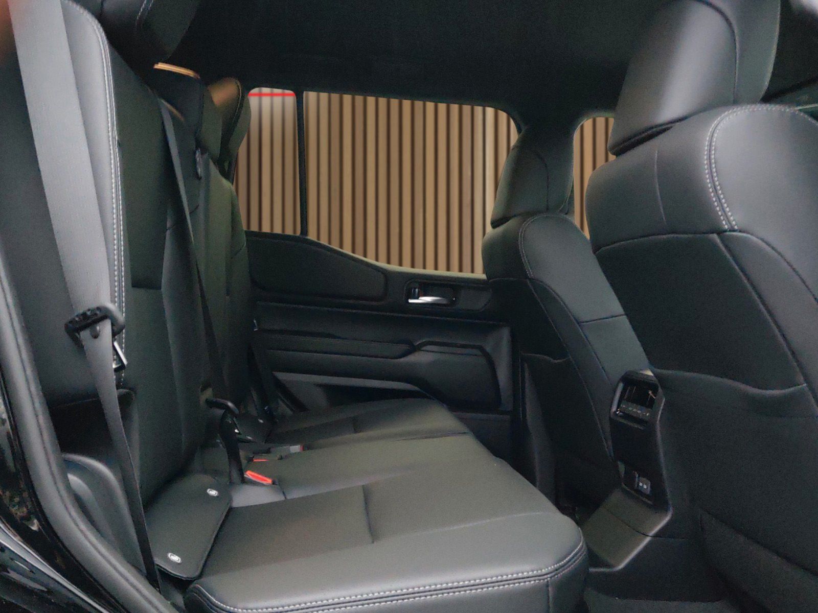 Fahrzeugabbildung Toyota Land Cruiser 2,8 D-4D 151 kW Executive Mild Hy